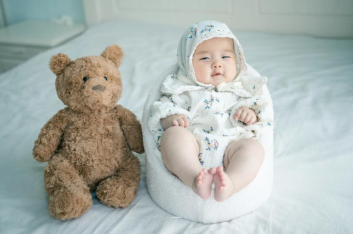 汶上宝宝吃不饱母乳的症状